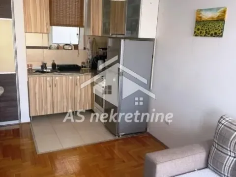 Izdavanje, stan, 40m², Denkova Basta, Zvezdara Sve Podlokacije - image 3