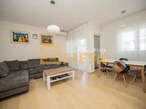 Prodaja, dvosoban stan, 72m², City Kvart, Podgorica - image 3