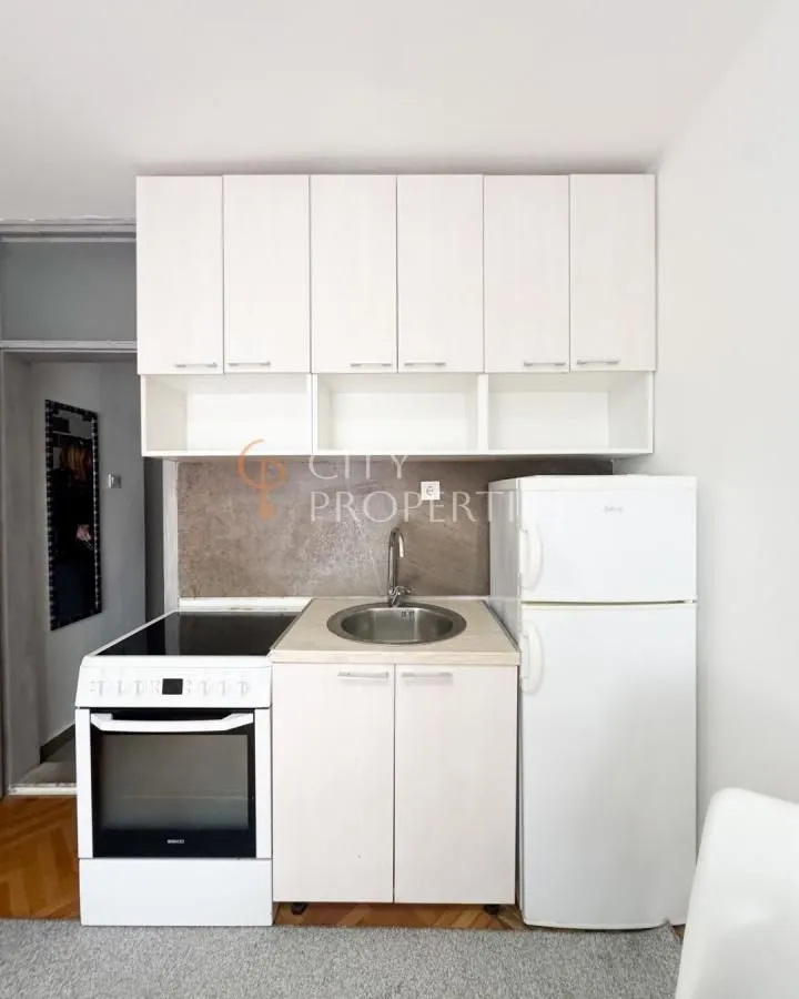 Izdavanje, stan, 21m², Blok 5, Podgorica
