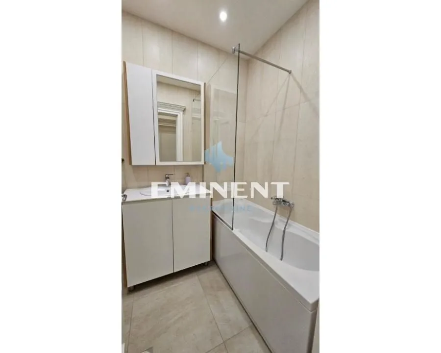 Rent, three bedroom apartment, 107m², Stari Grad, Beograd