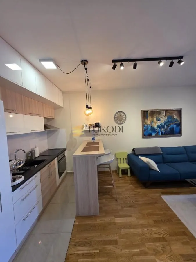 Prodaja, jednosoban stan, 44m², Sajmište, Novi Sad