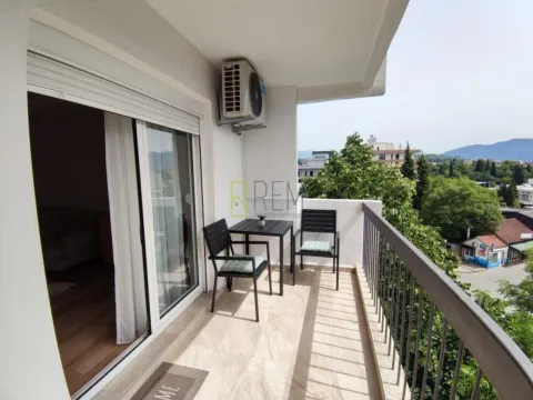 Rent, two bedroom apartment, 82m², Centar, Podgorica - image 7