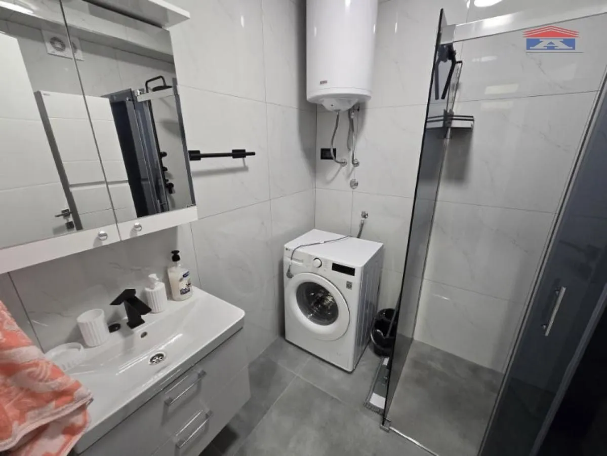 Izdavanje, jednosoban stan, 38m², Telep, Novi Sad Sve Podlokacije