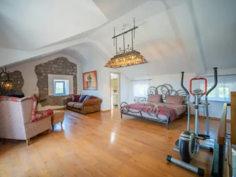 Izdavanje, kuća, 150m², Luštica, Tivat - image 2