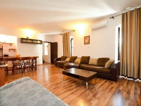 Sale, house, 240m², Kotor, Crna Gora - image 14