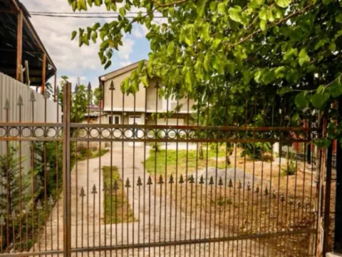 Izdavanje, kuća, 160m², Zabjelo, Podgorica - image 13