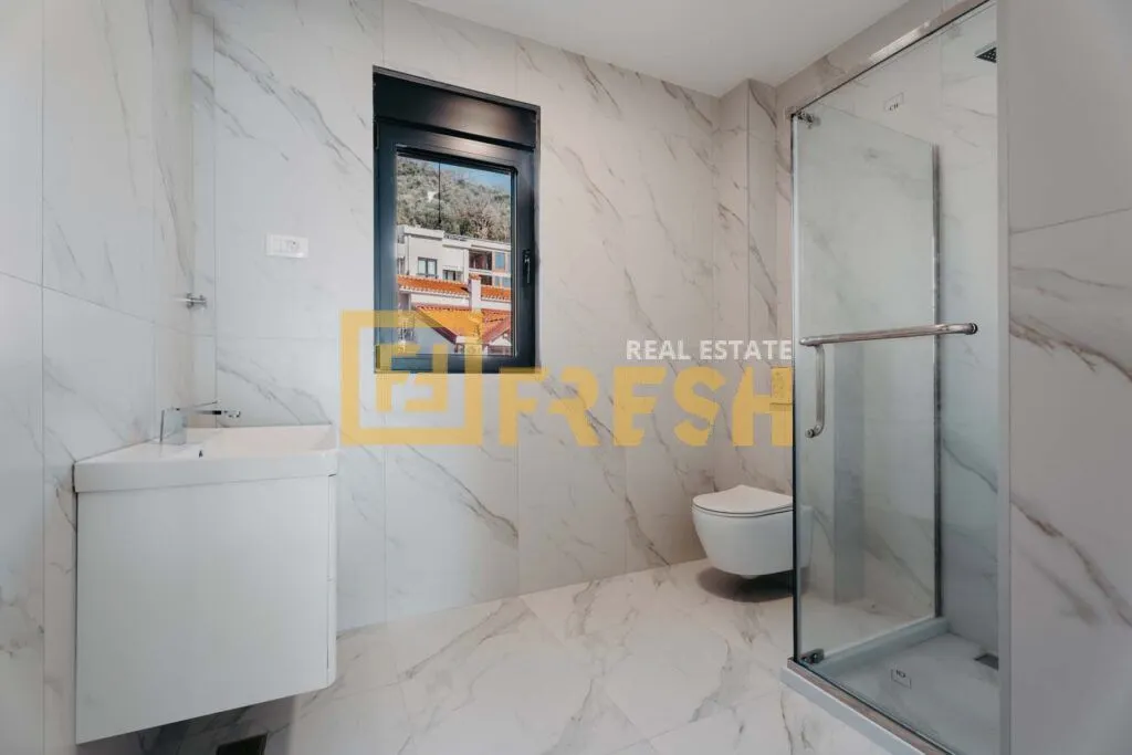 Rent, hospitality venue, 1600m², Budva, Crna Gora