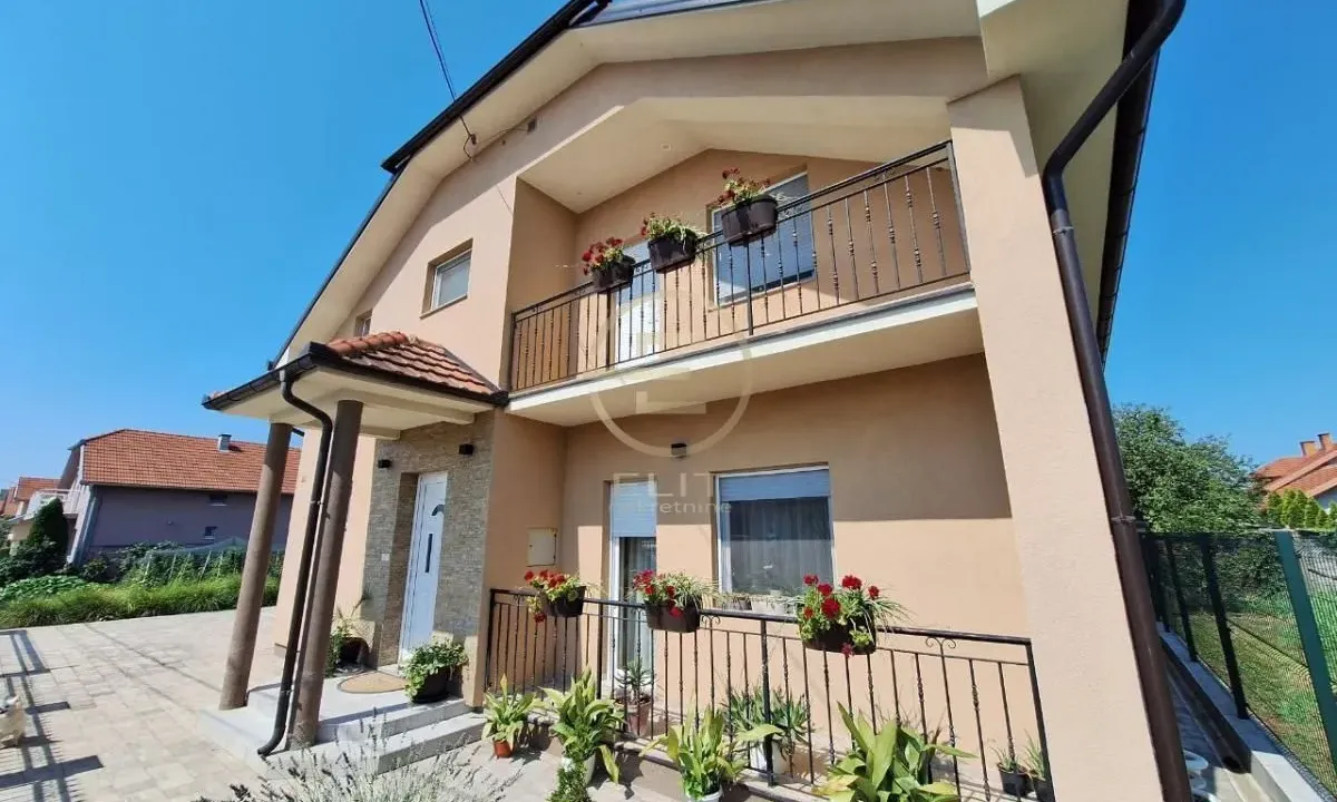 Prodaja, kuća, 219m², Veternička rampa, Novi Sad Sve Podlokacije