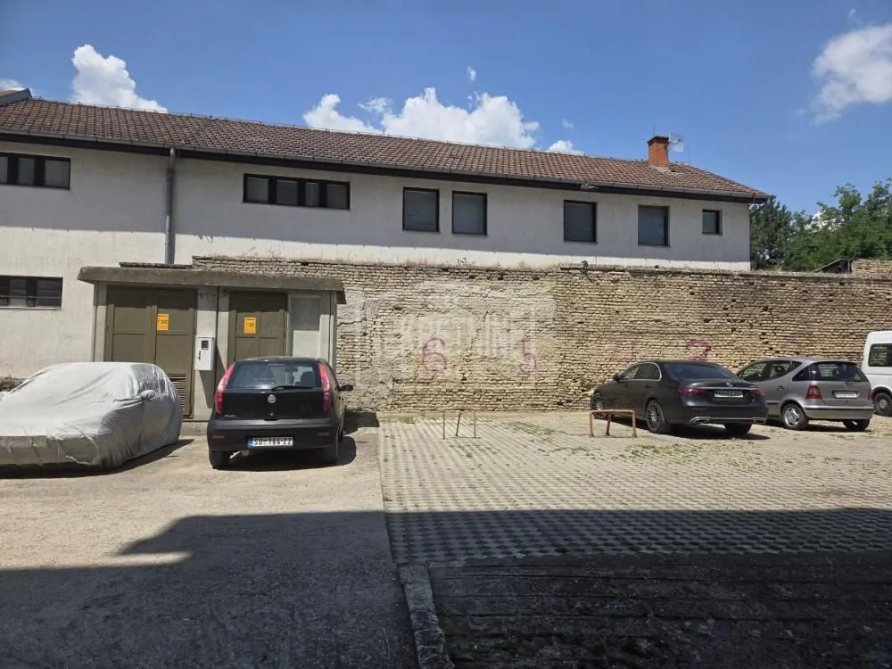 Prodaja, dvosoban stan, 49m², Centar, Subotica