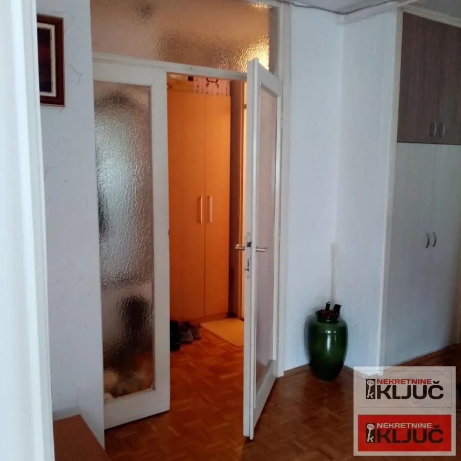 Prodaja, dvosoban stan, 65m², Bulevar Oslobodjenja, Novi Sad Sve Podlokacije