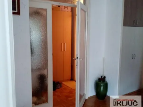 Prodaja, dvosoban stan, 65m², Bulevar Oslobodjenja, Novi Sad Sve Podlokacije - image 9