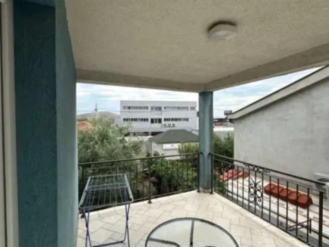 Rent, three bedroom apartment, 141m², Donja Gorica, Podgorica - image 10