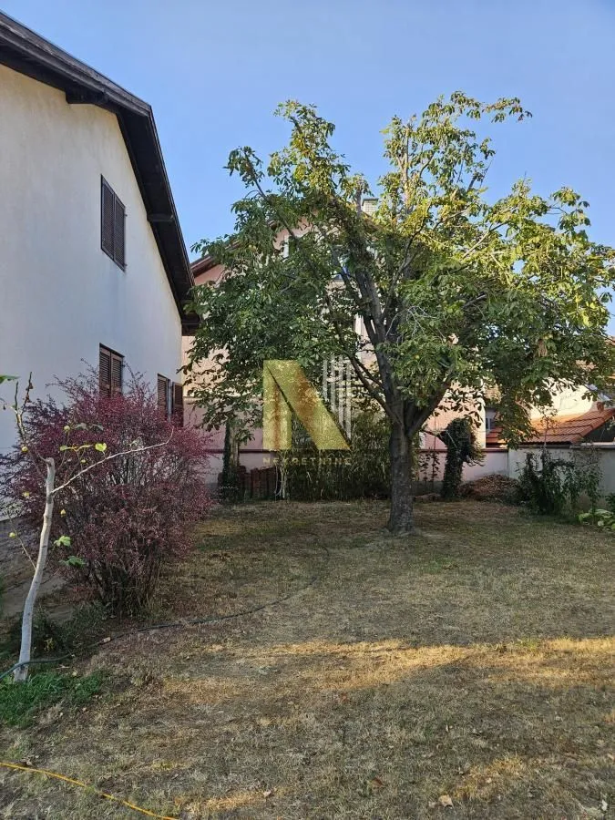 Prodaja, kuća, 331m², Veternik, Novi Sad Sve Podlokacije