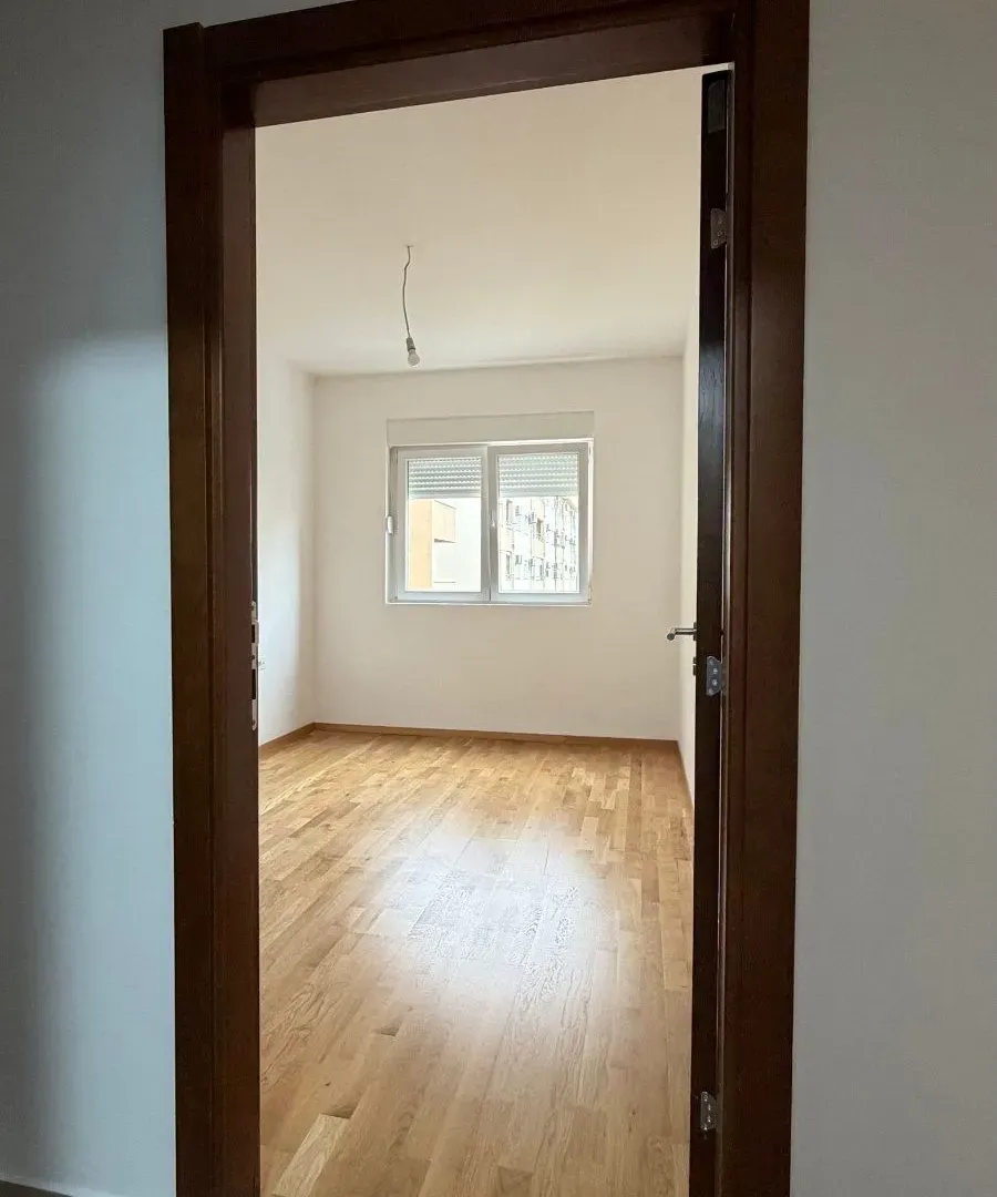 Prodaja, dvosoban stan, 73m², Tuški Put, Podgorica
