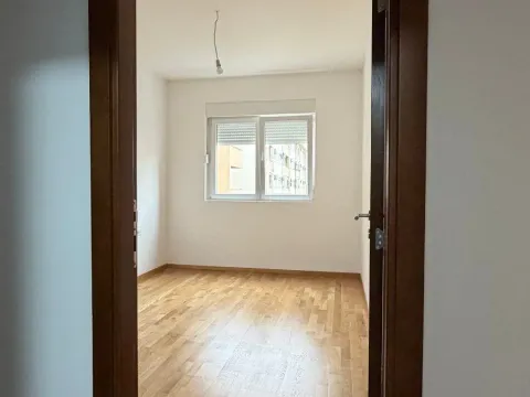 Prodaja, dvosoban stan, 73m², Tuški Put, Podgorica - image 8
