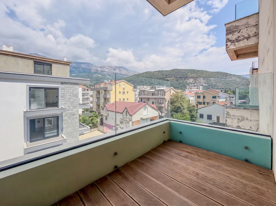 Sale, two bedroom apartment, 77m², Centar, Budva