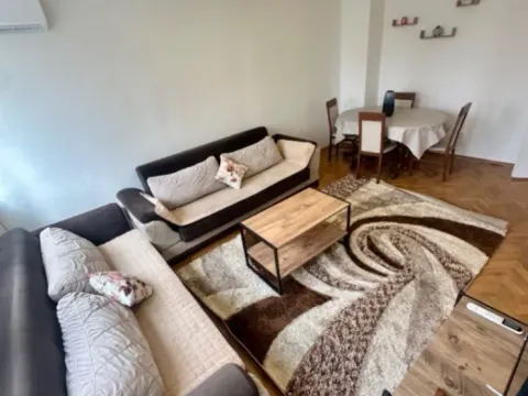 Izdavanje, dvosoban stan, 71m², Zabjelo, Podgorica