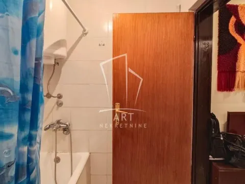 Prodaja, četvorosoban stan, 79m², Severni Bulevar, Zvezdara Sve Podlokacije - image 17