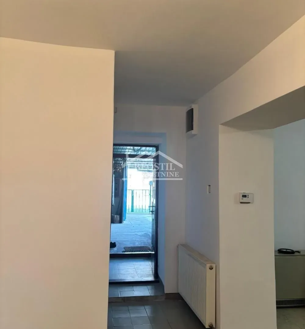 Prodaja, trosoban stan, 70m², Centar, Pančevo