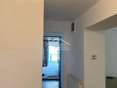 Prodaja, trosoban stan, 70m², Centar, Pančevo - image 3