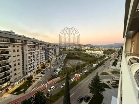 Izdavanje, dvosoban stan, 75m², Central Point, Podgorica - image 7