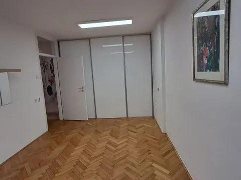 Rent, office space, 53m², Kalenić Pijaca, Vračar Sve Podlokacije - image 5