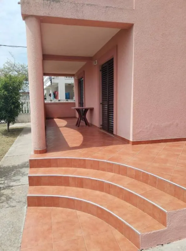 Rent, two bedroom apartment, 110m², Šušanj, Bar