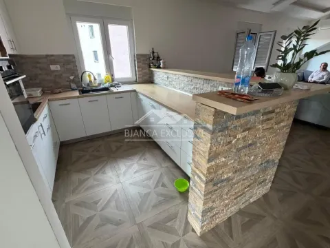 Prodaja, četvorosoban stan, 86m², Zemun Sve Podlokacije, Beograd - image 7