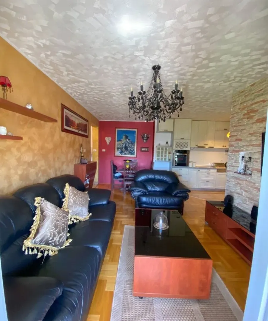 Izdavanje, dvosoban stan, 54m², City Kvart, Podgorica