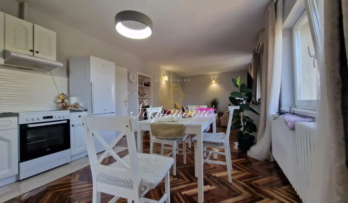 Prodaja, kuća, 396m², Klisa, Novi Sad Sve Podlokacije