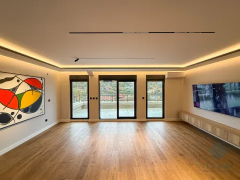 Izdavanje, trosoban stan, 163m², Preko Morače, Podgorica - image 4