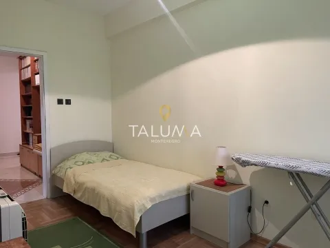 Izdavanje, dvosoban stan, 76m², Centar, Podgorica - image 6