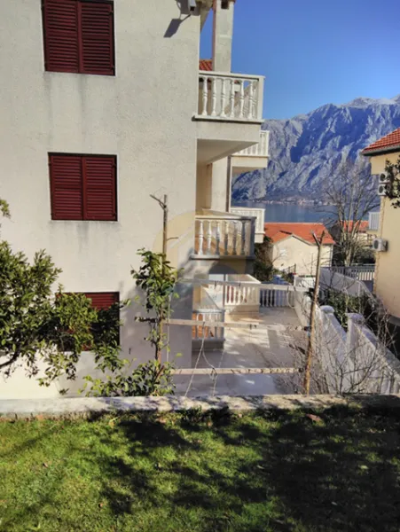 Sale, house, 800m², Stoliv, Kotor