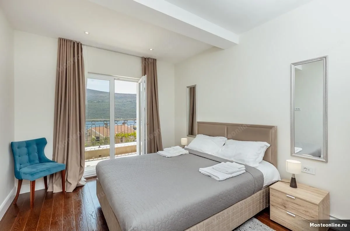 Prodaja, trosoban stan, 141m², Herceg Novi, Crna Gora
