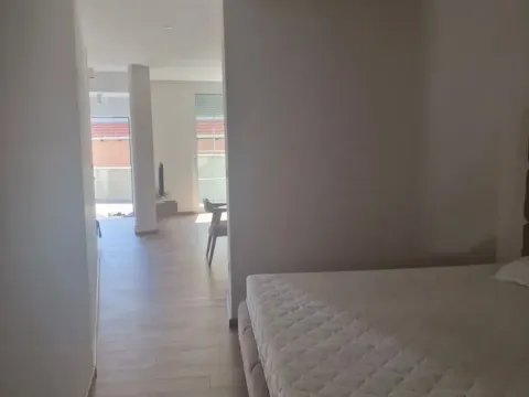 Izdavanje, garsonjera, 46m², Gradiošnica, Tivat - image 6