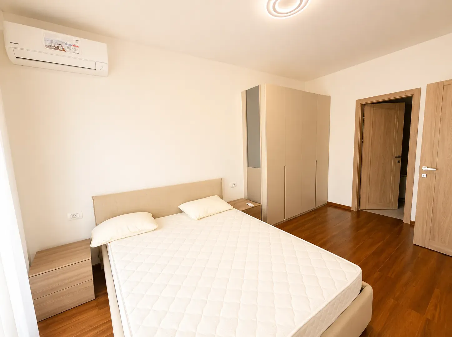 Izdavanje, četvorosoban stan, 113m², Master Kvart, Podgorica