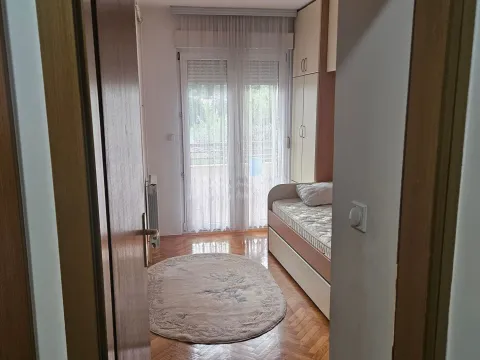 Izdavanje, dvosoban stan, 62m², City Kej, Podgorica - image 10