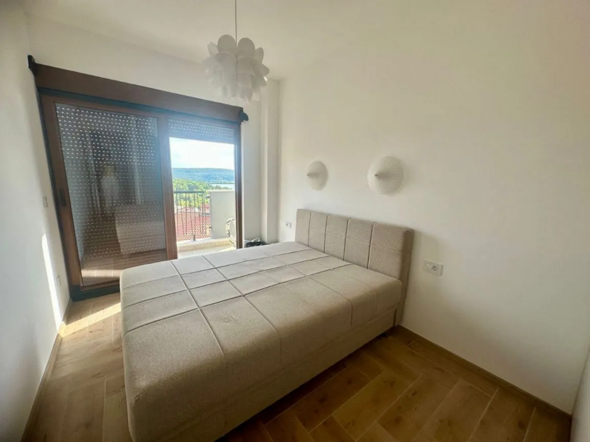 Rent, one bedroom apartment, 45m², Kava, Tivat