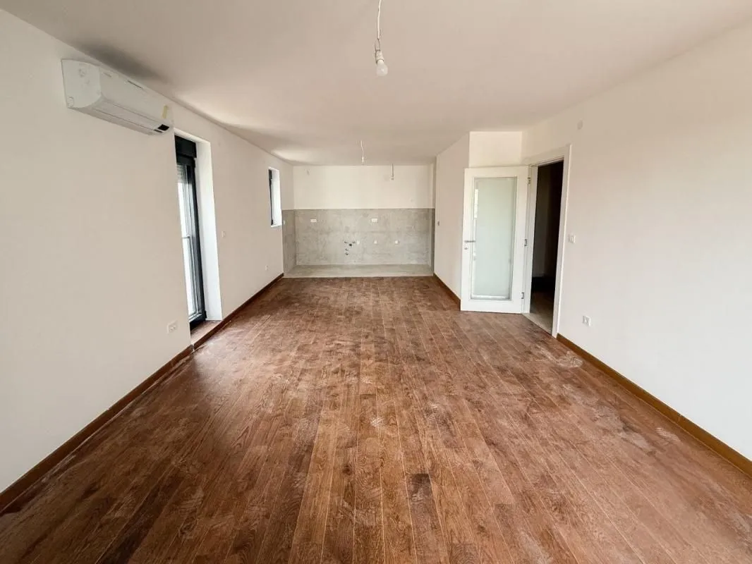 Prodaja, trosoban stan, 111m², Gorica C, Podgorica