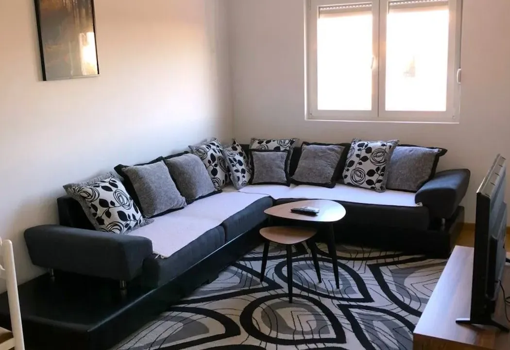 Izdavanje, stan, 42m², Pobrežje, Podgorica