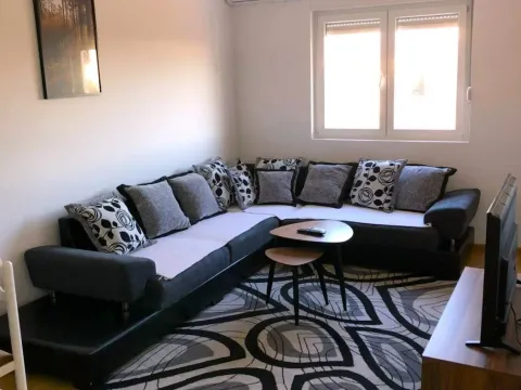 Rent, apartment, 42m², Pobrežje, Podgorica