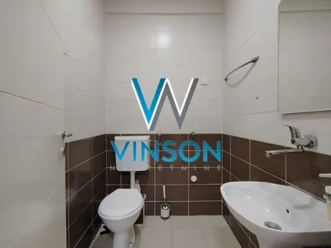 Izdavanje, poslovni prostor, 72m², Centar, Novi Sad - image 18