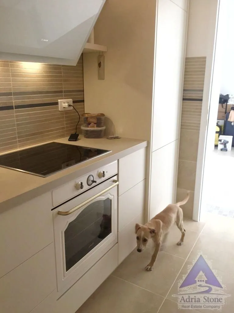 Sale, one bedroom apartment, 65m², Podkošljun, Budva