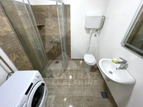 Izdavanje, garsonjera, 31m², Stari Aerodrom, Podgorica - image 5