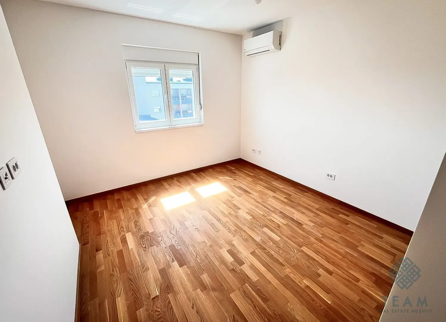 Prodaja, trosoban stan, 106m², Stari Aerodrom, Podgorica