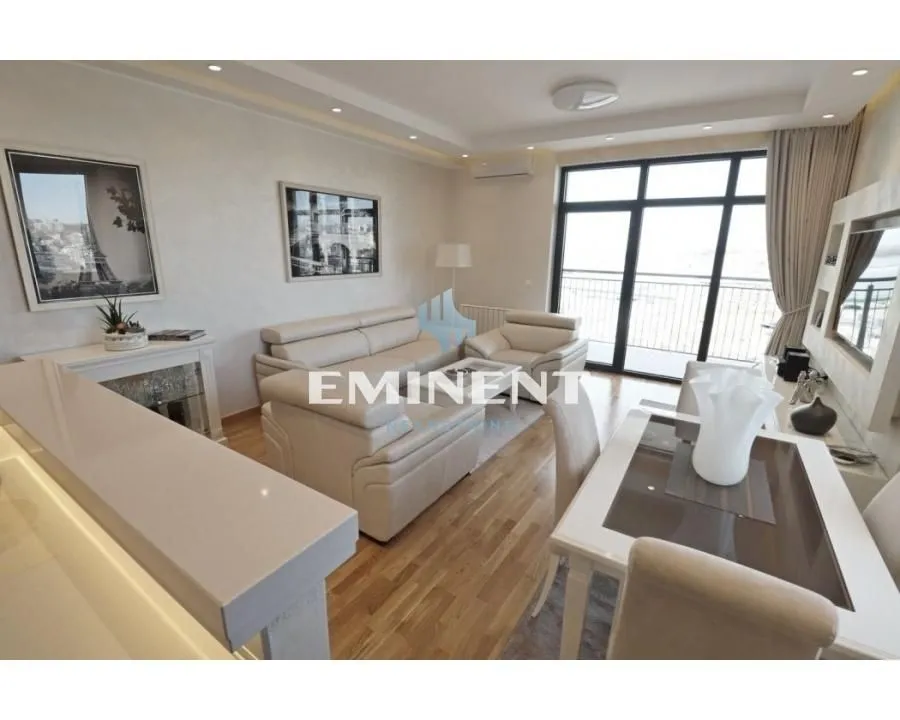 Rent, four bedroom apartment, 91m², Savski Venac, Beograd