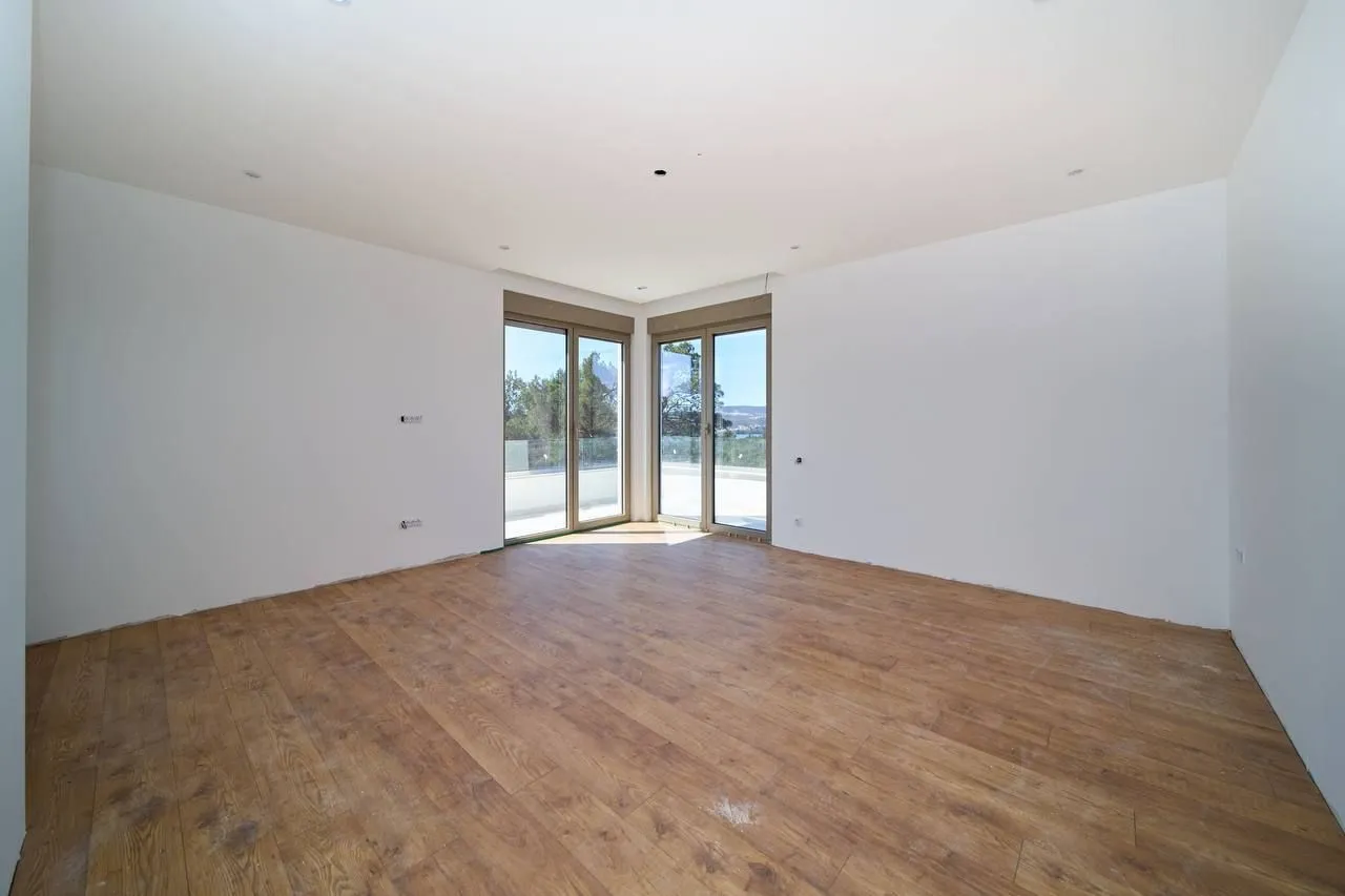 Prodaja, trosoban stan, 113m², Centar, Tivat