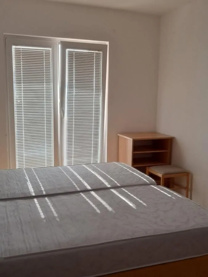 Rent, three bedroom apartment, 105m², Tivat, Crna Gora