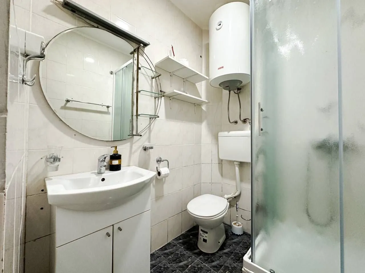 Rent, one bedroom apartment, 37m², Centar, Budva