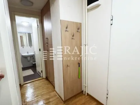 Rent, two bedroom apartment, 69m², Belvil, Beograd - image 8